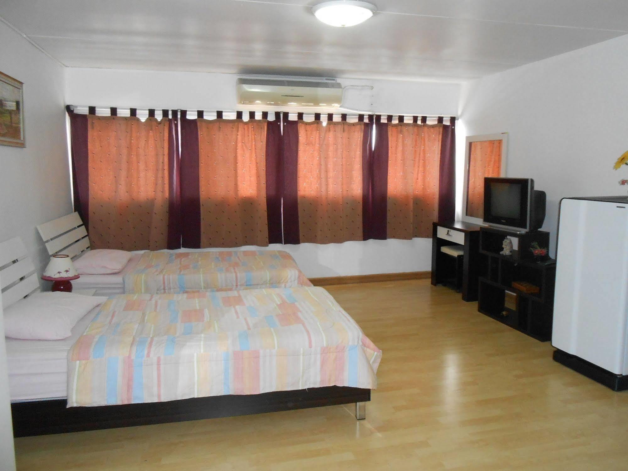 Mt-Room Pak Kret Luaran gambar